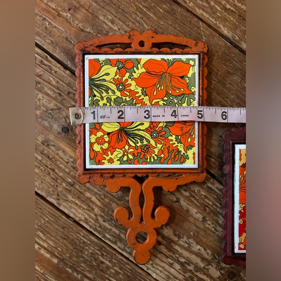 Vintage Mugsroyale Cast Iron Tile Trivet Pot Holder Japan Orange Red RetroFloral - Picture 8 of 9